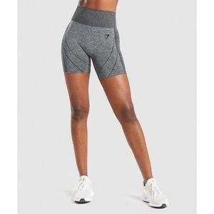 Gymshark Amplify Seamless Shorts, size large, Black marl/black